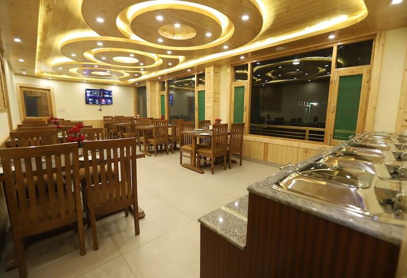 فندق Golden Wood Manali