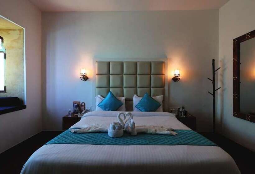 בית מלון כפרי Hinduja Haveli Gulab Sagar