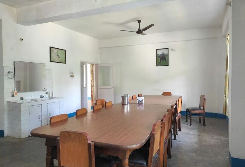 בית מלון כפרי Homecation Manas View Jungle Resort