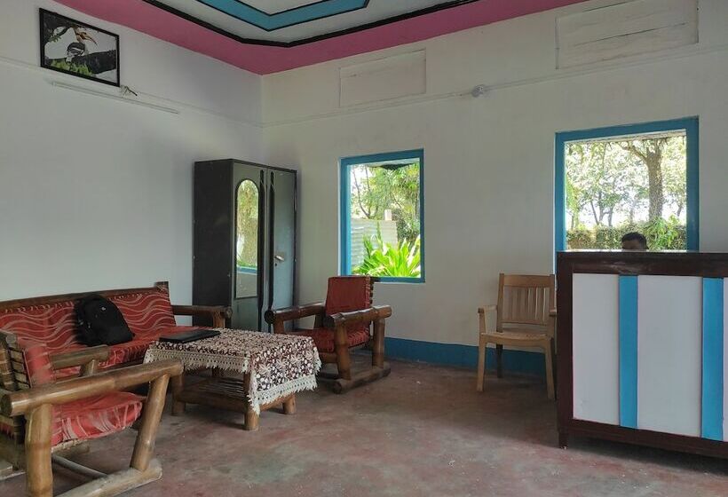 בית מלון כפרי Homecation Manas View Jungle Resort