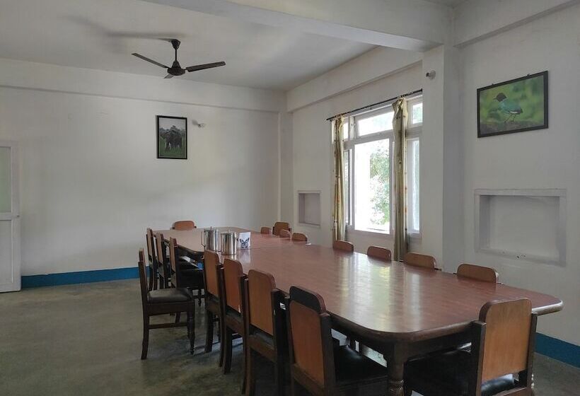 בית מלון כפרי Homecation Manas View Jungle Resort