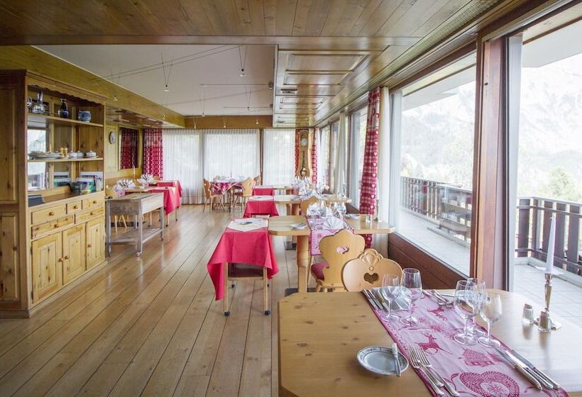 ホテル Hôtel De L Ardève & Chalet Kalbermatten