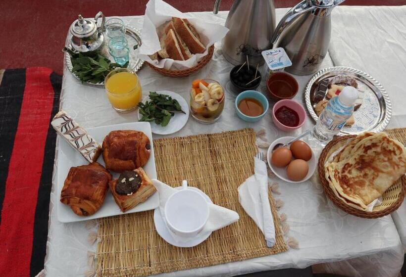 هتل Hôtel Riad Atlas Dades
