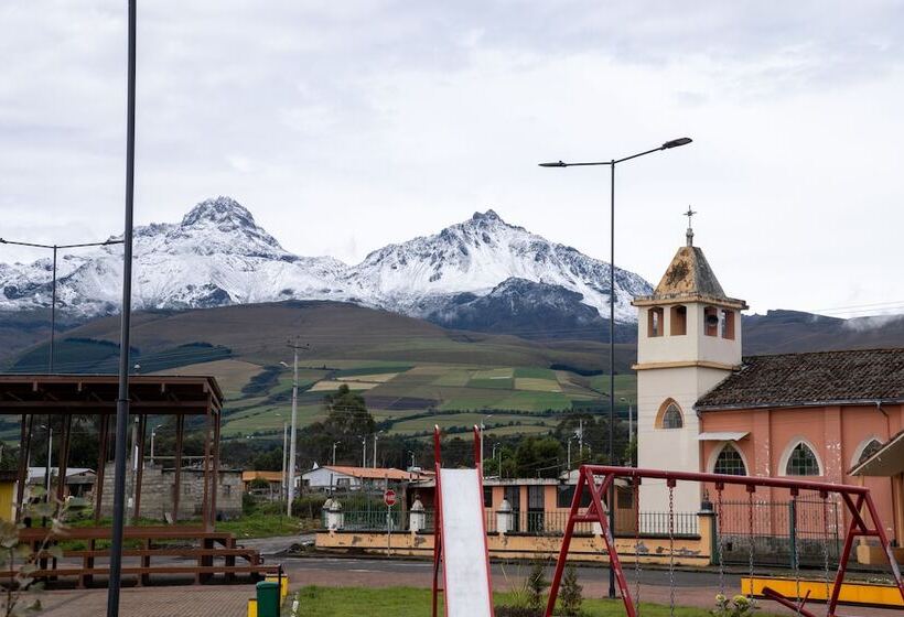 فندق Ilinizas Mountain Lodge