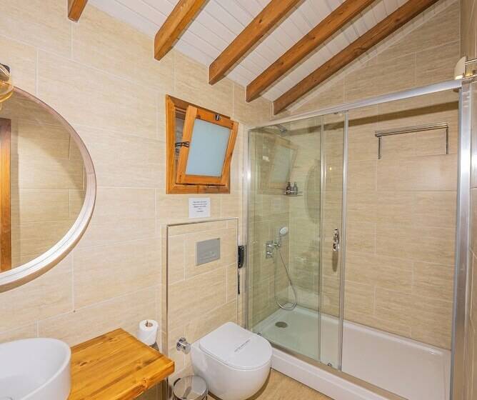 酒店 Kairos Valley Health & Nature Resort