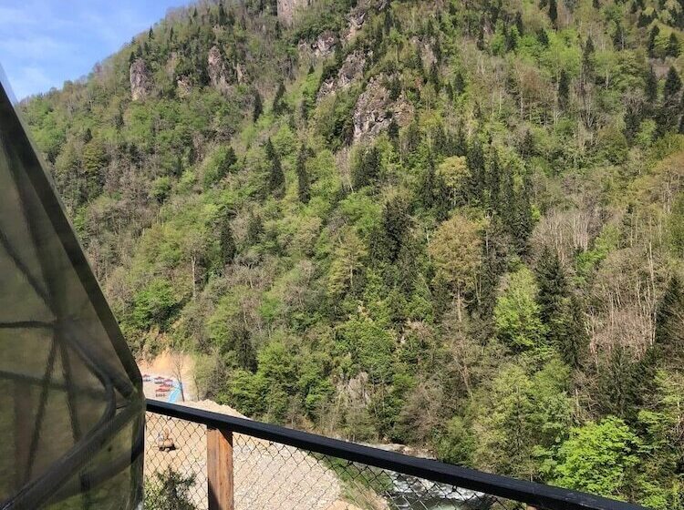 בית מלון כפרי Kale Dome Orman Evleri