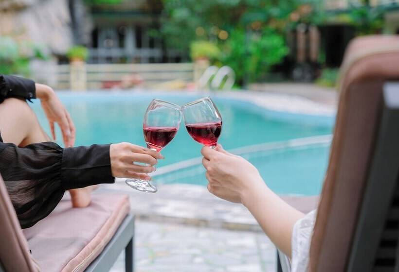 هتل Mai Mountain Homestay