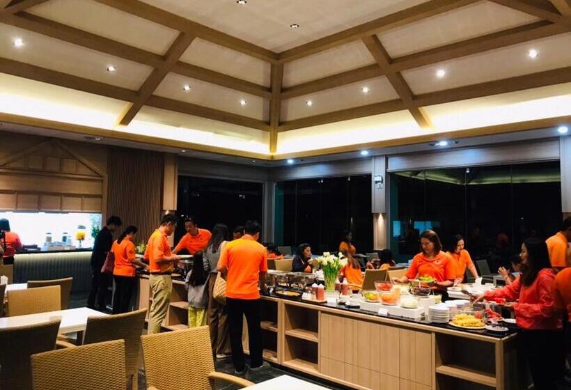 בית מלון כפרי Mayflower Grande Suite