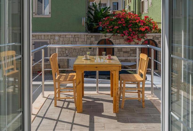 فندق Mea Rei̇sdere