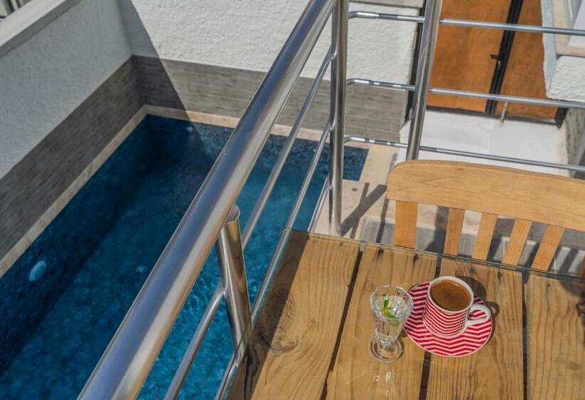 فندق Mea Rei̇sdere