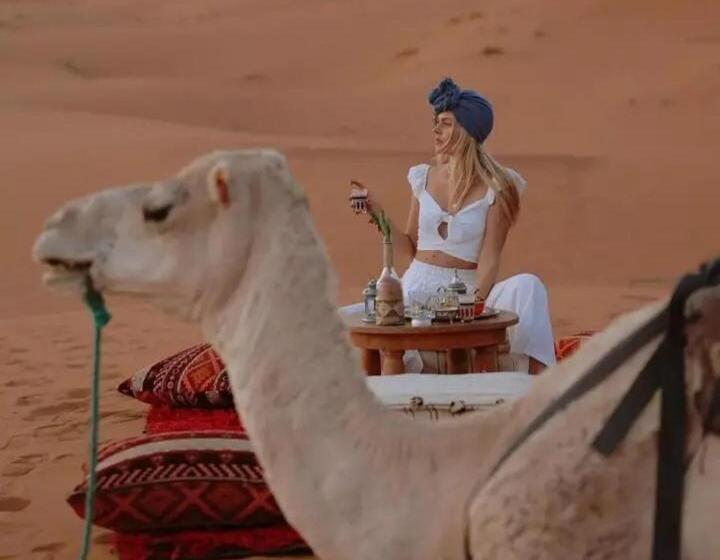هتل Merzouga Top Luxury Camp