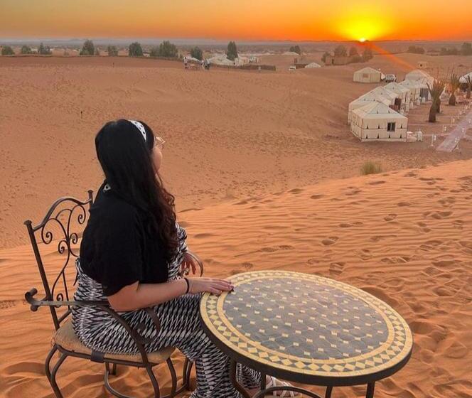 هتل Merzouga Top Luxury Camp