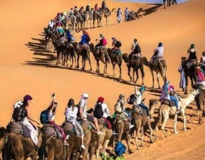 هتل Merzouga Top Luxury Camp