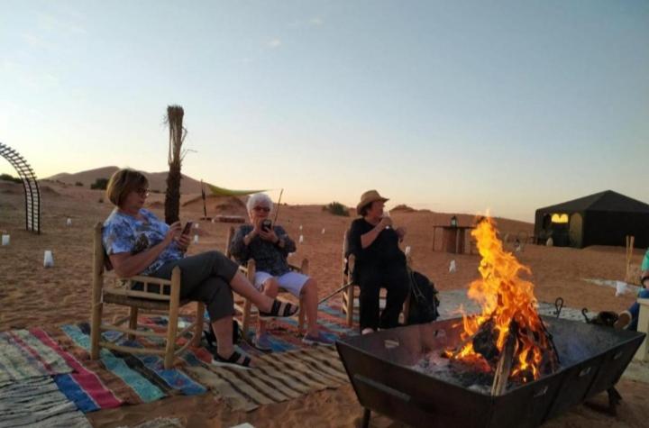 هتل Merzouga Top Luxury Camp