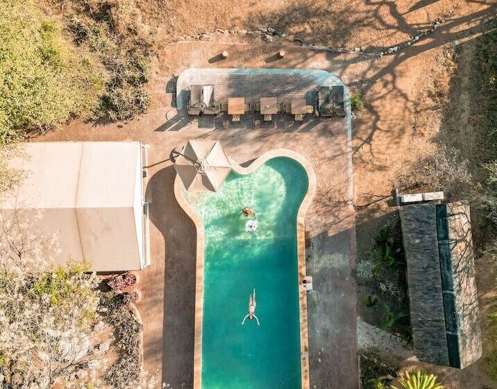 ホテル Milima Big 5 Safari Lodge