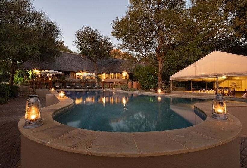 ホテル Milima Big 5 Safari Lodge