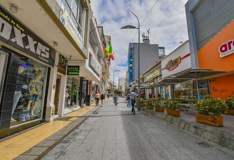 בית מלון כפרי Monarca