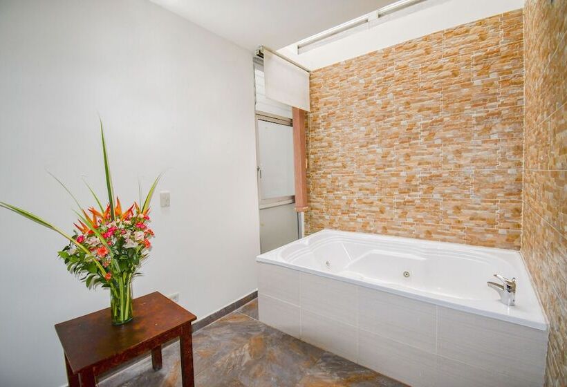 בית מלון כפרי Monarca