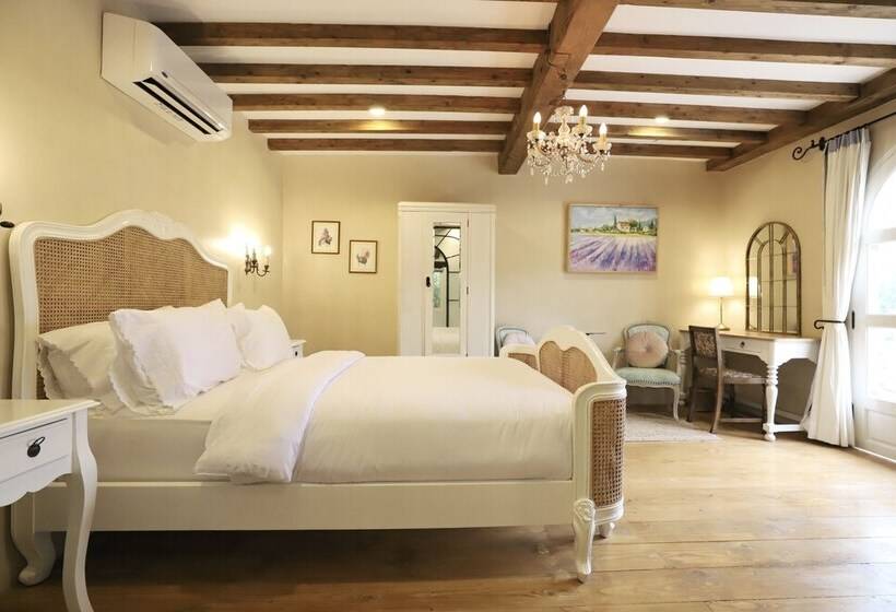 فندق Moon River Village