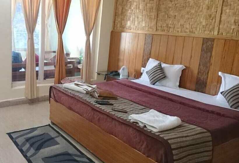 Отель Nature S Valley Resort Kausani