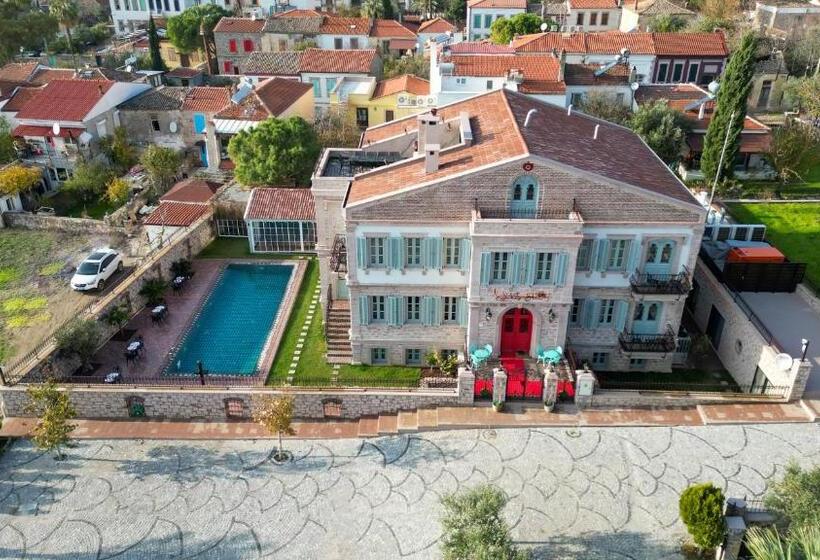 Отель Naz Su Cunda