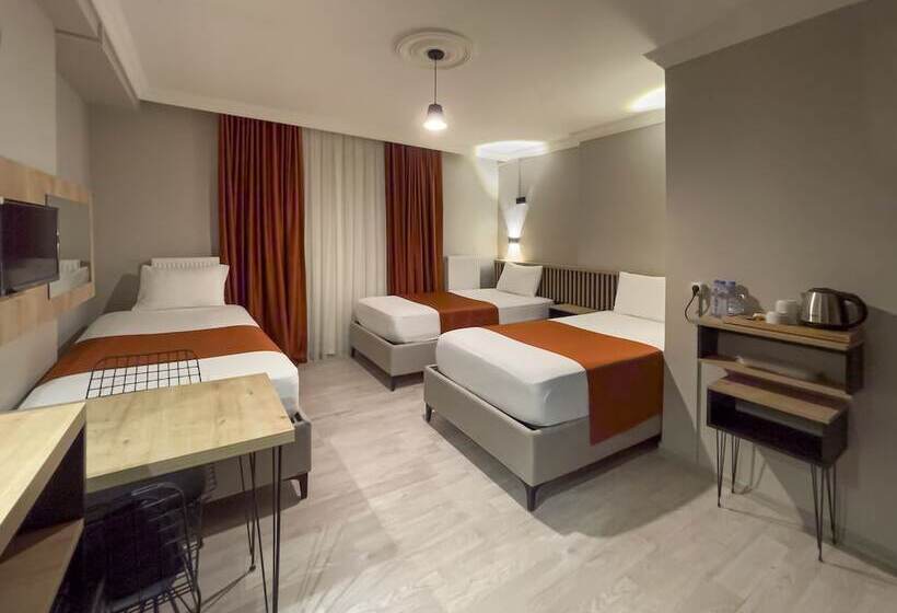 בית מלון כפרי Neptün Inn