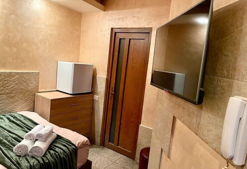 호텔 New York Capsule