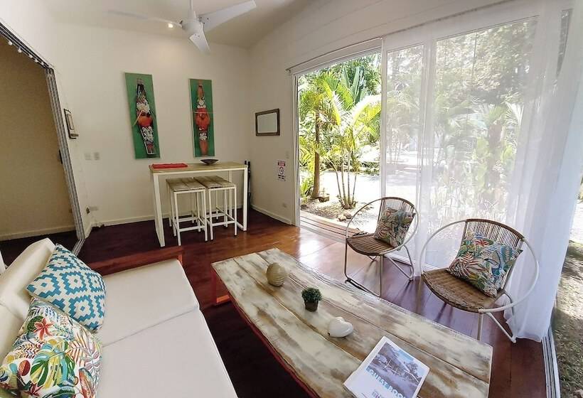 فندق Ojochal Gardens Villas