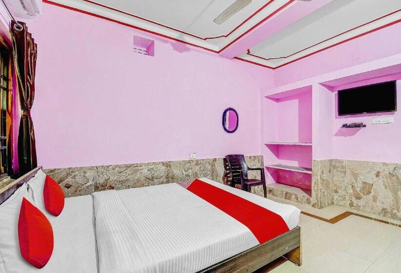 בית מלון כפרי Oyo Flagship Dutta Home Residency