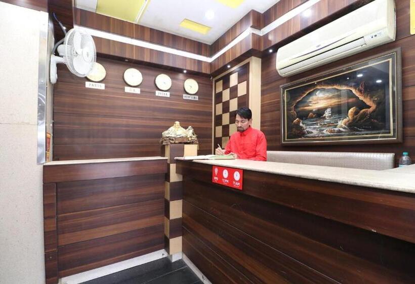 Отель Vivek International