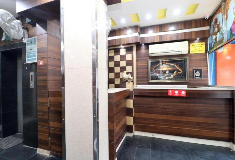 Отель Vivek International