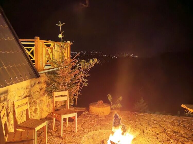 ホテル Pamira Bungalow