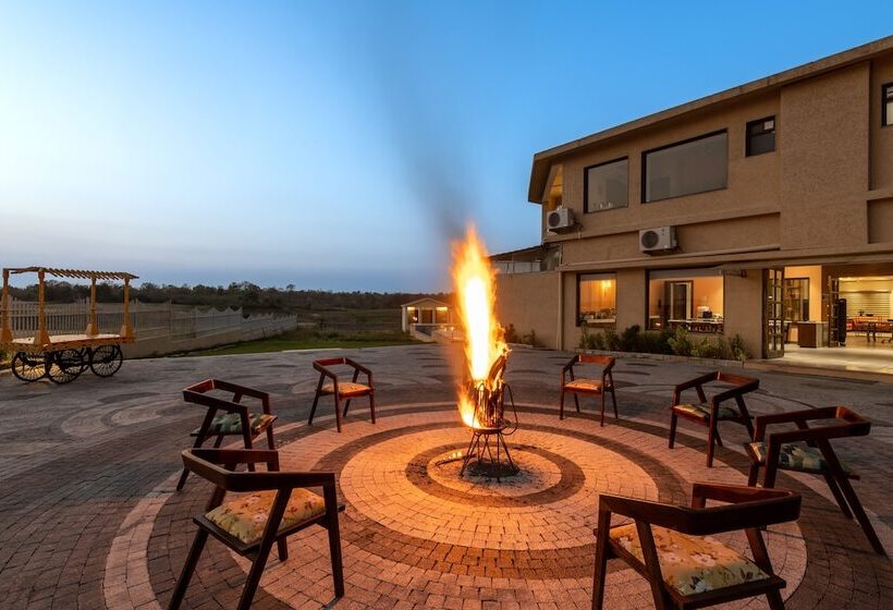 فندق Parijat Lake Resort By Goldmark, Madhai  Satpura National Park