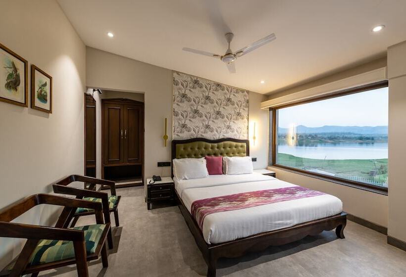 فندق Parijat Lake Resort By Goldmark, Madhai  Satpura National Park