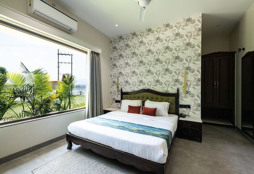 فندق Parijat Lake Resort By Goldmark, Madhai  Satpura National Park