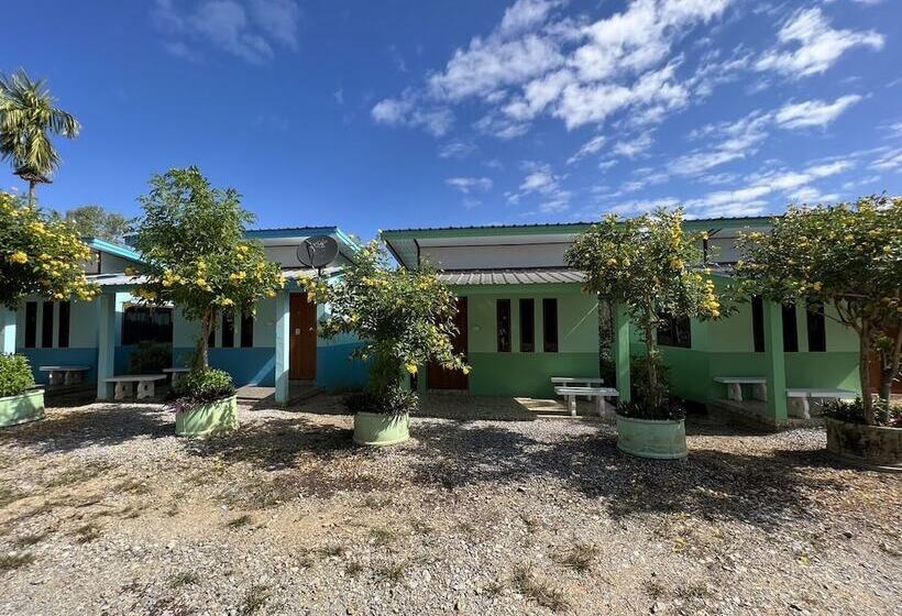 Hotel Pinmanee Resort And Homestay