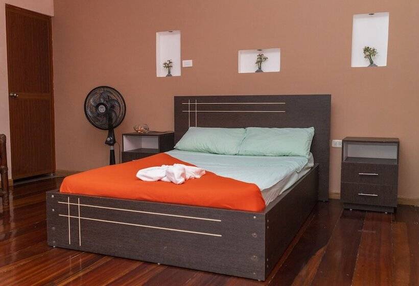 فندق Piranha Ecolodge