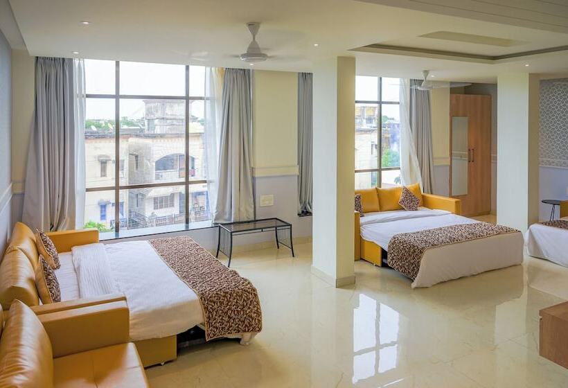 בית מלון כפרי Poonam Residency