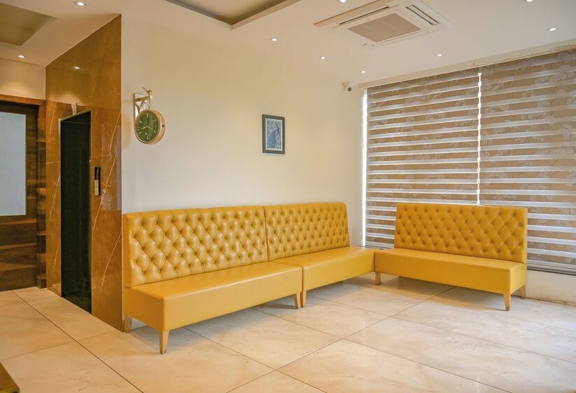 בית מלון כפרי Poonam Residency