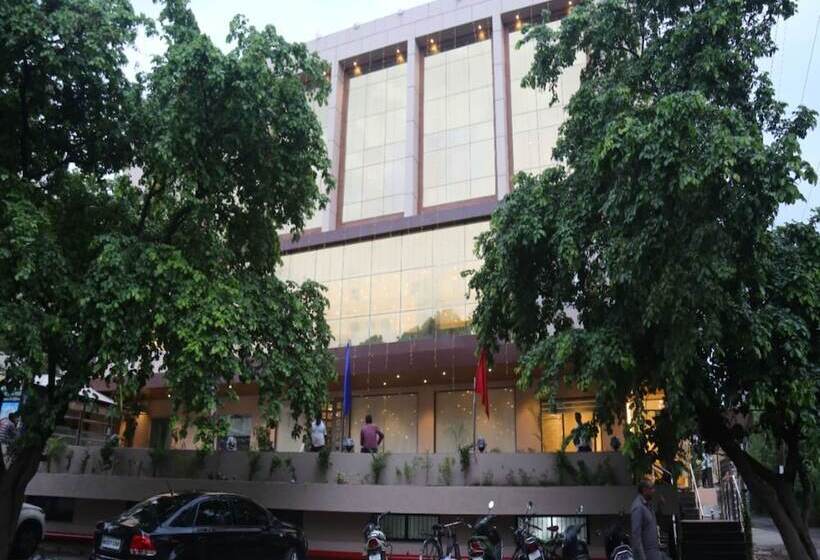 בית מלון כפרי Poonam Residency