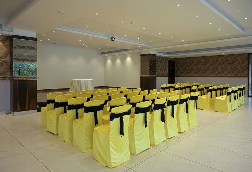 בית מלון כפרי Poonam Residency