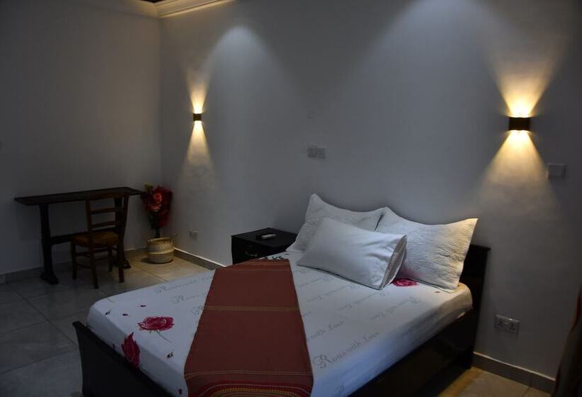 هتل Raffin Royal Lodge