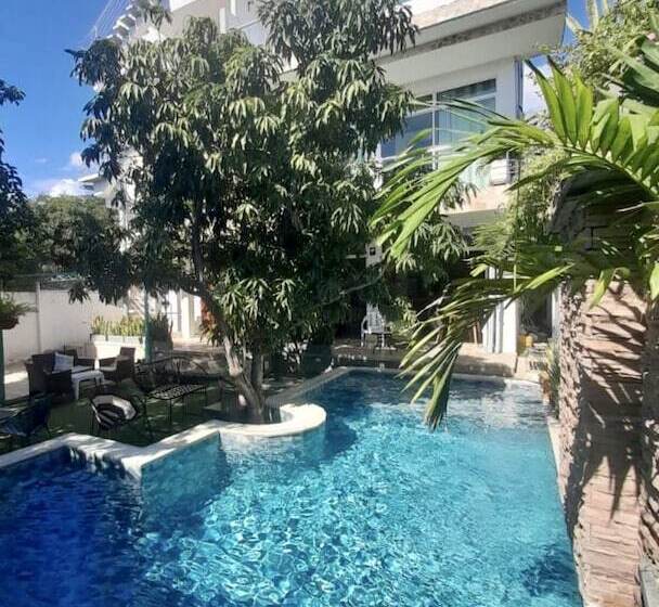 هتل Ritacuba House Boutique