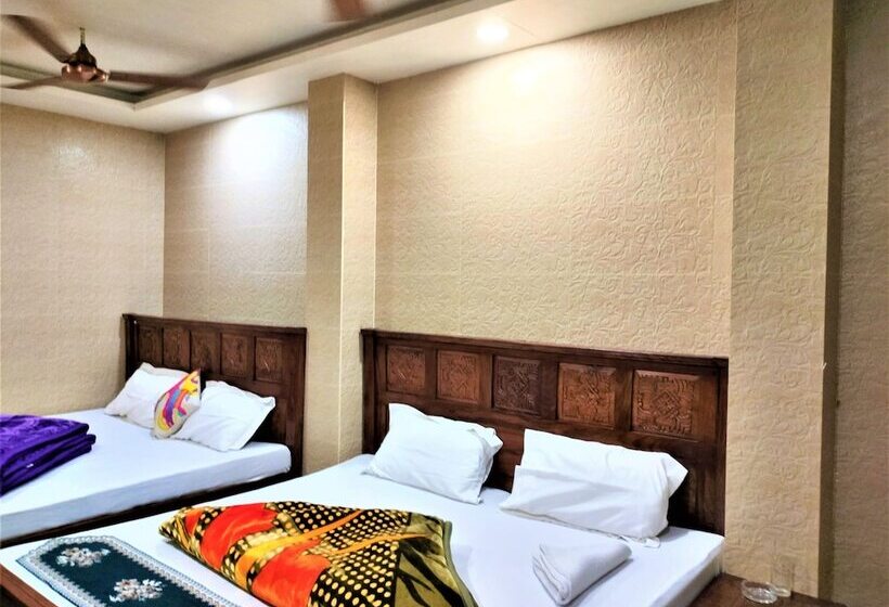 호텔 Shamim Residency Near Nizamuddin Dargah