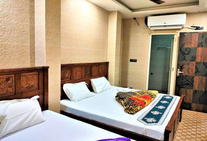 호텔 Shamim Residency Near Nizamuddin Dargah