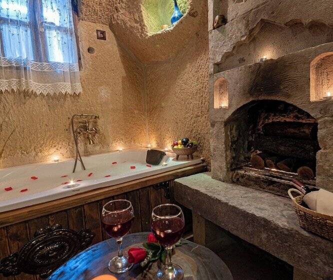 ホテル Shiraz Cave Cappadocia