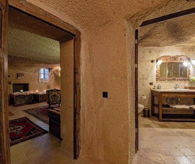 ホテル Shiraz Cave Cappadocia