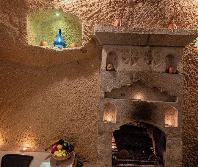 ホテル Shiraz Cave Cappadocia