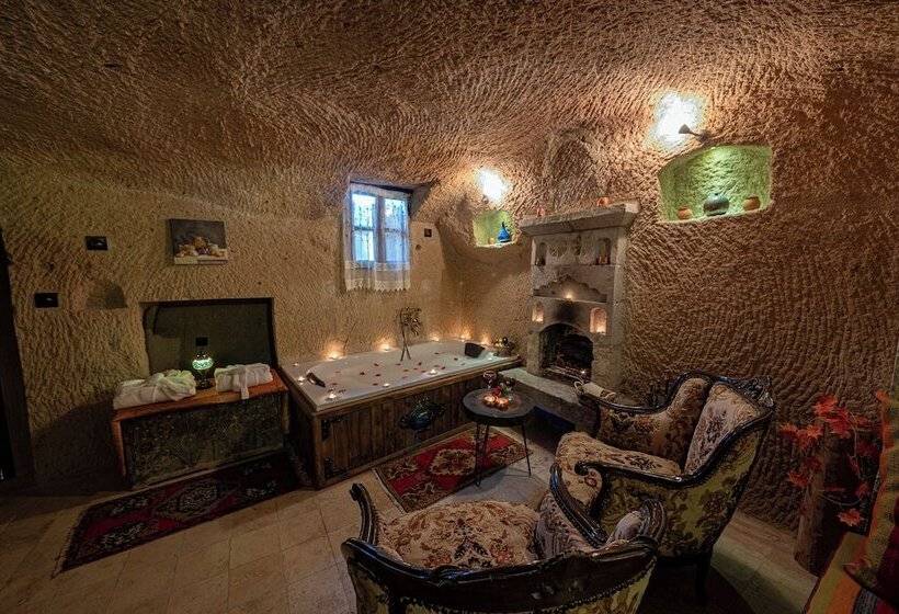 ホテル Shiraz Cave Cappadocia