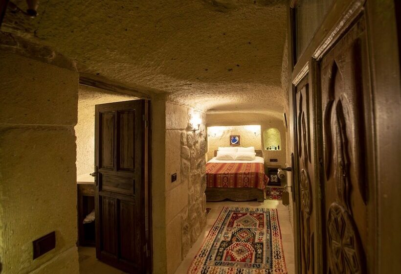 هتل Shiraz Cave Cappadocia